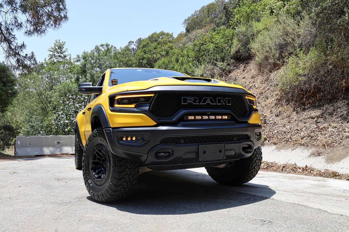 2021-2024 RAM 1500 TRX 23in Light Bar - PRO